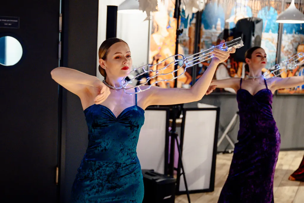 Венецианский карнавал на вечеринке МИРАН.jpg Венецианский карнавал на вечеринке МИРАН.jpg