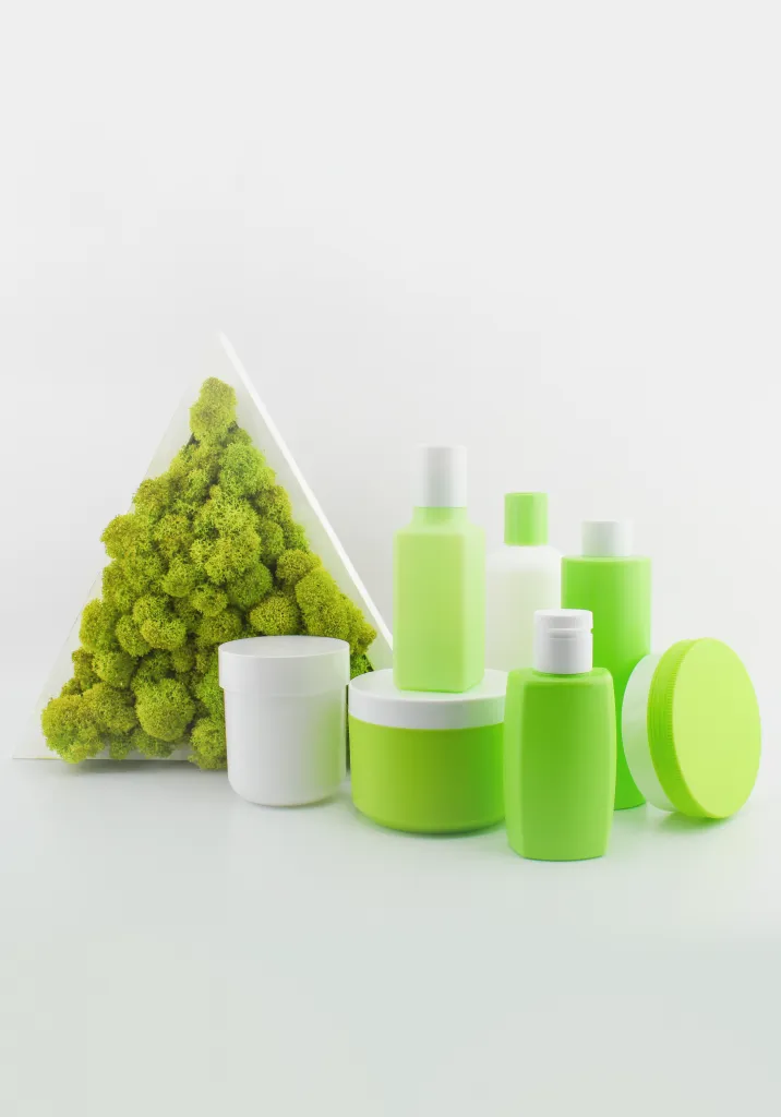 Мох и флаконы