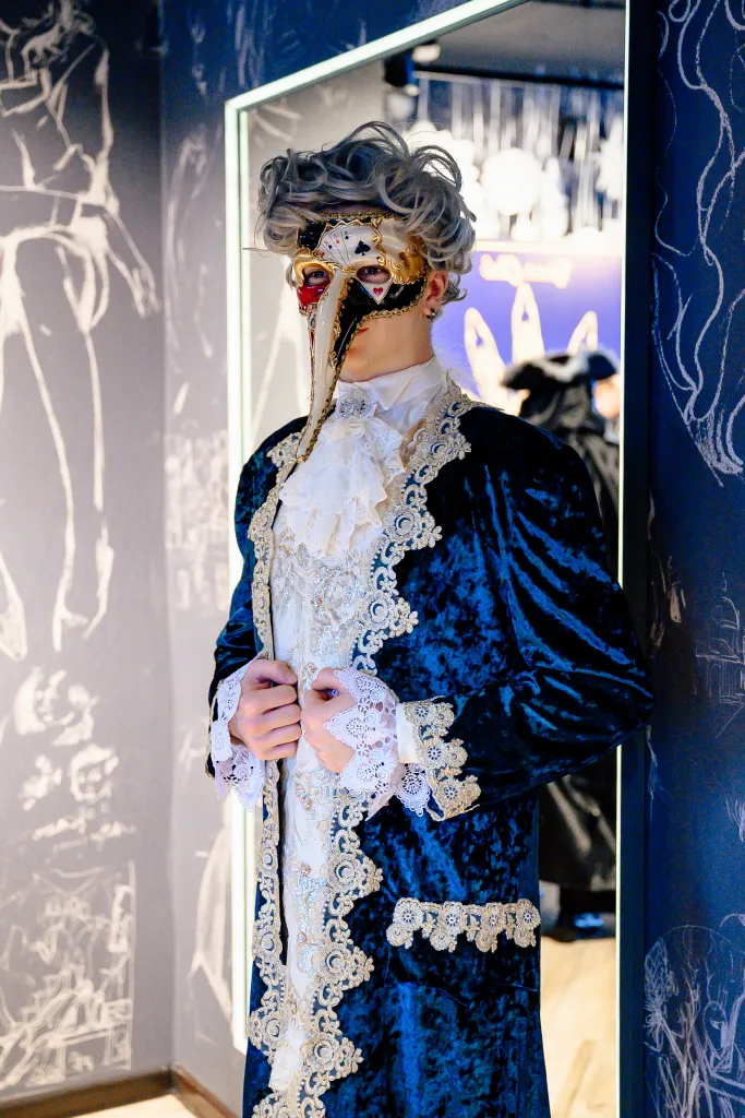 Венецианский карнавал в МИРАН.jpg Венецианский карнавал в МИРАН.jpg