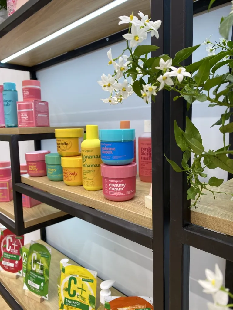 Miss organic в упаковке МИРАН на Космопроф.jpg