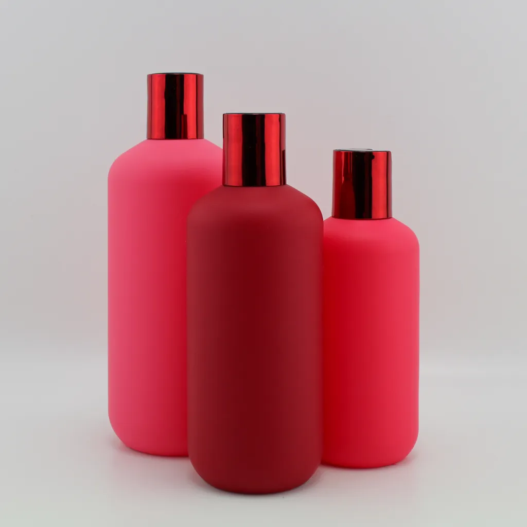 Декорирование упаковки софт-тач на флаконах Софт красные